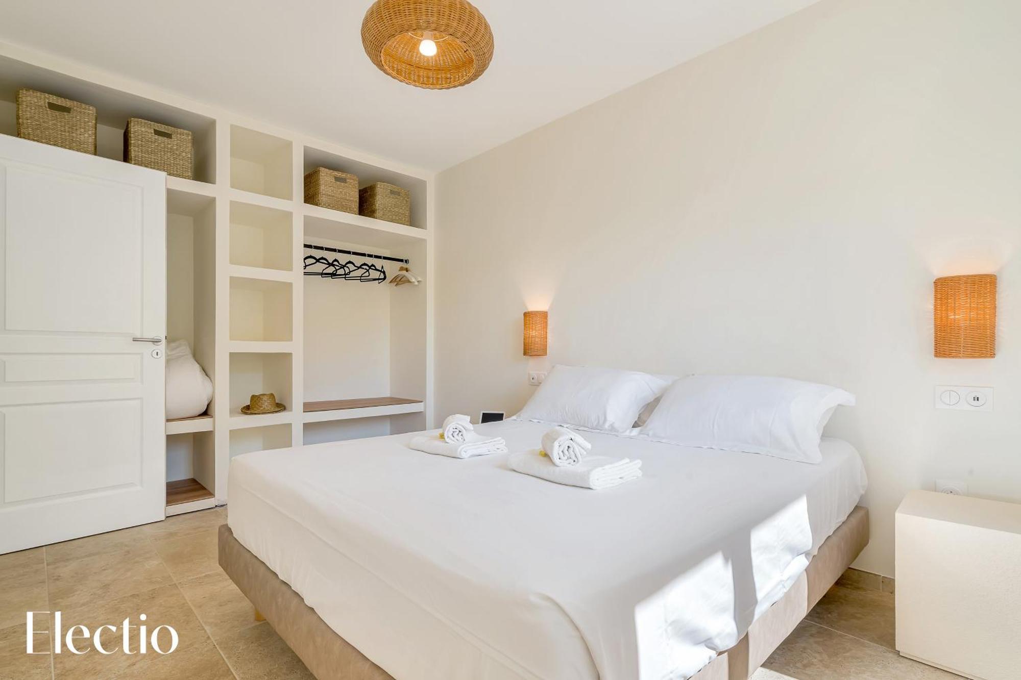Villa Oliveda - Piscine & Salon Cinema Lourmarin Dış mekan fotoğraf