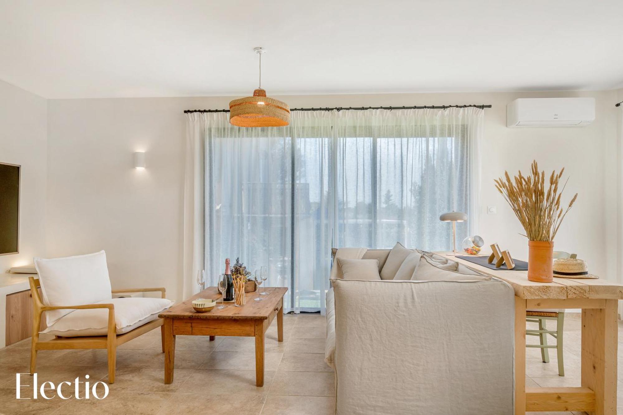 Villa Oliveda - Piscine & Salon Cinema Lourmarin Dış mekan fotoğraf