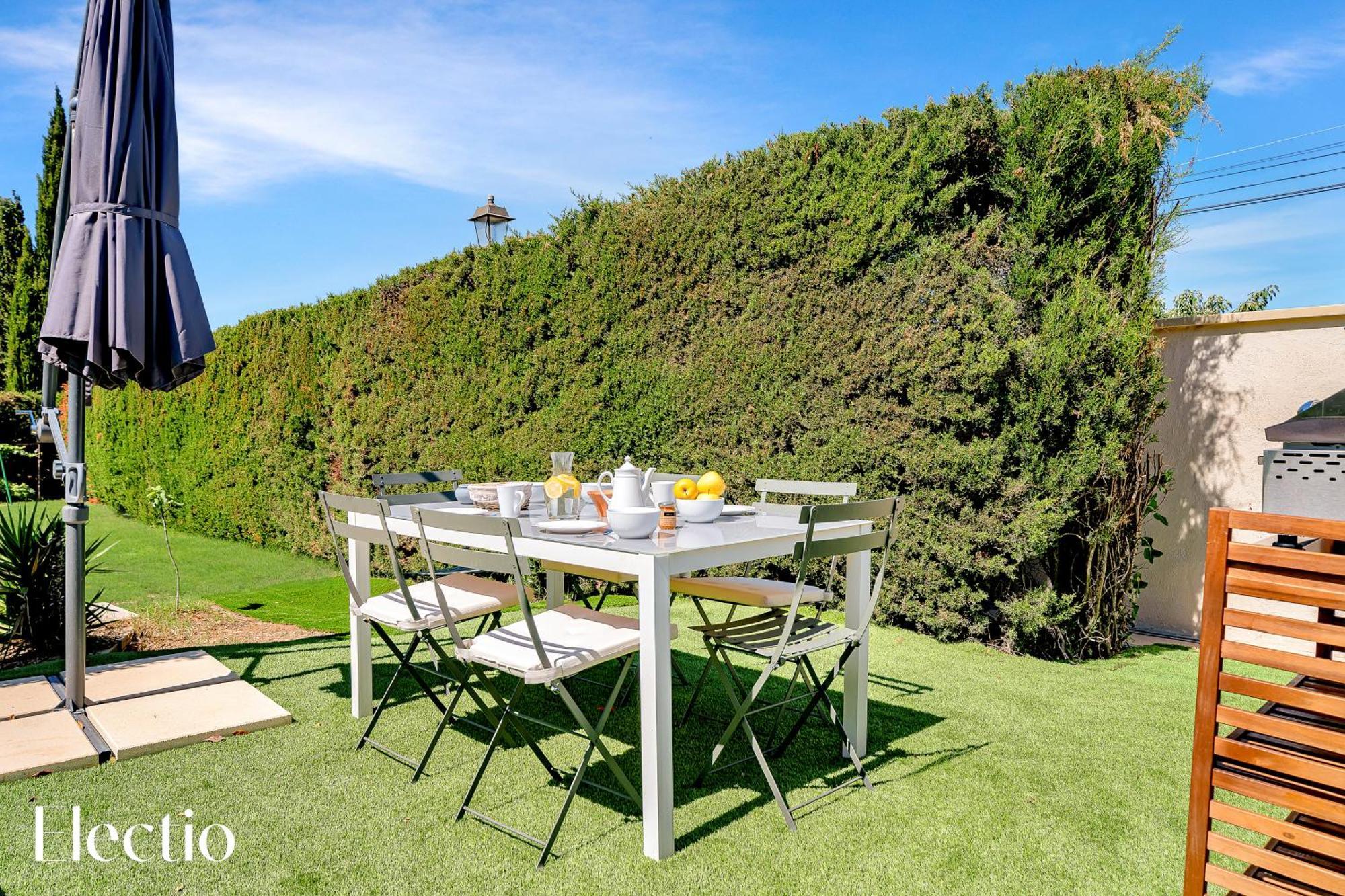 Villa Oliveda - Piscine & Salon Cinema Lourmarin Dış mekan fotoğraf